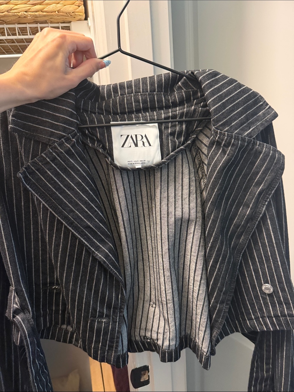 ZARA Black with White Pinstripe Cropped Blazer